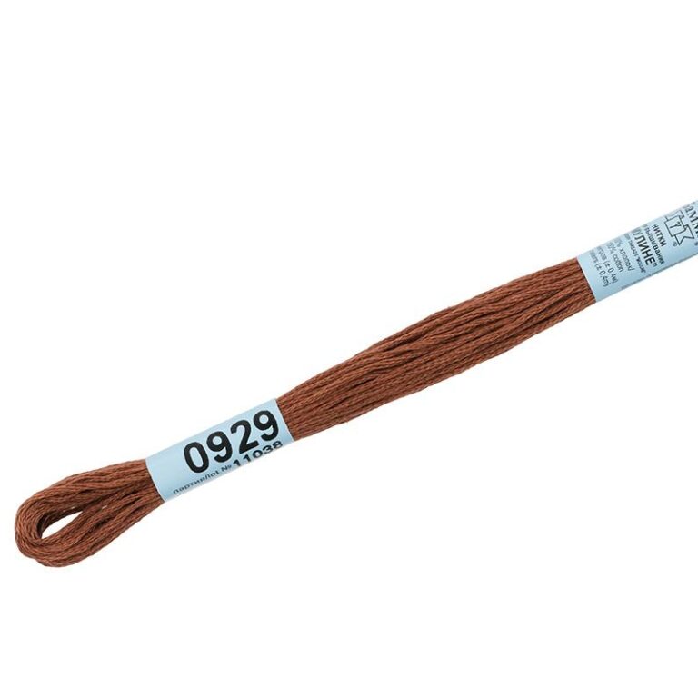 Нитки для вышивания мулине №0929 Гамма = №801 DMC (цвет: коричневый; длина: 8м)