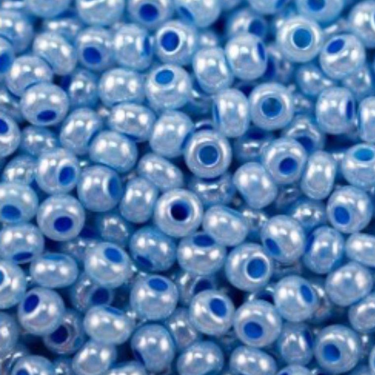 37136