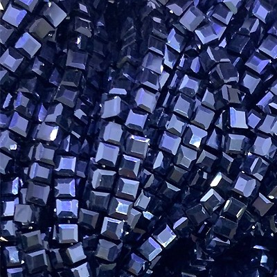 Бусины граненые Cube (кубики) на нити № 108 (цвет: гематит)